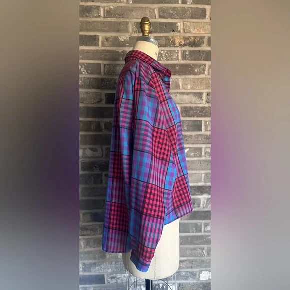 Vintage Wrangler Plaid Button-Up Shirt Made in USA - Picture 2 of 10